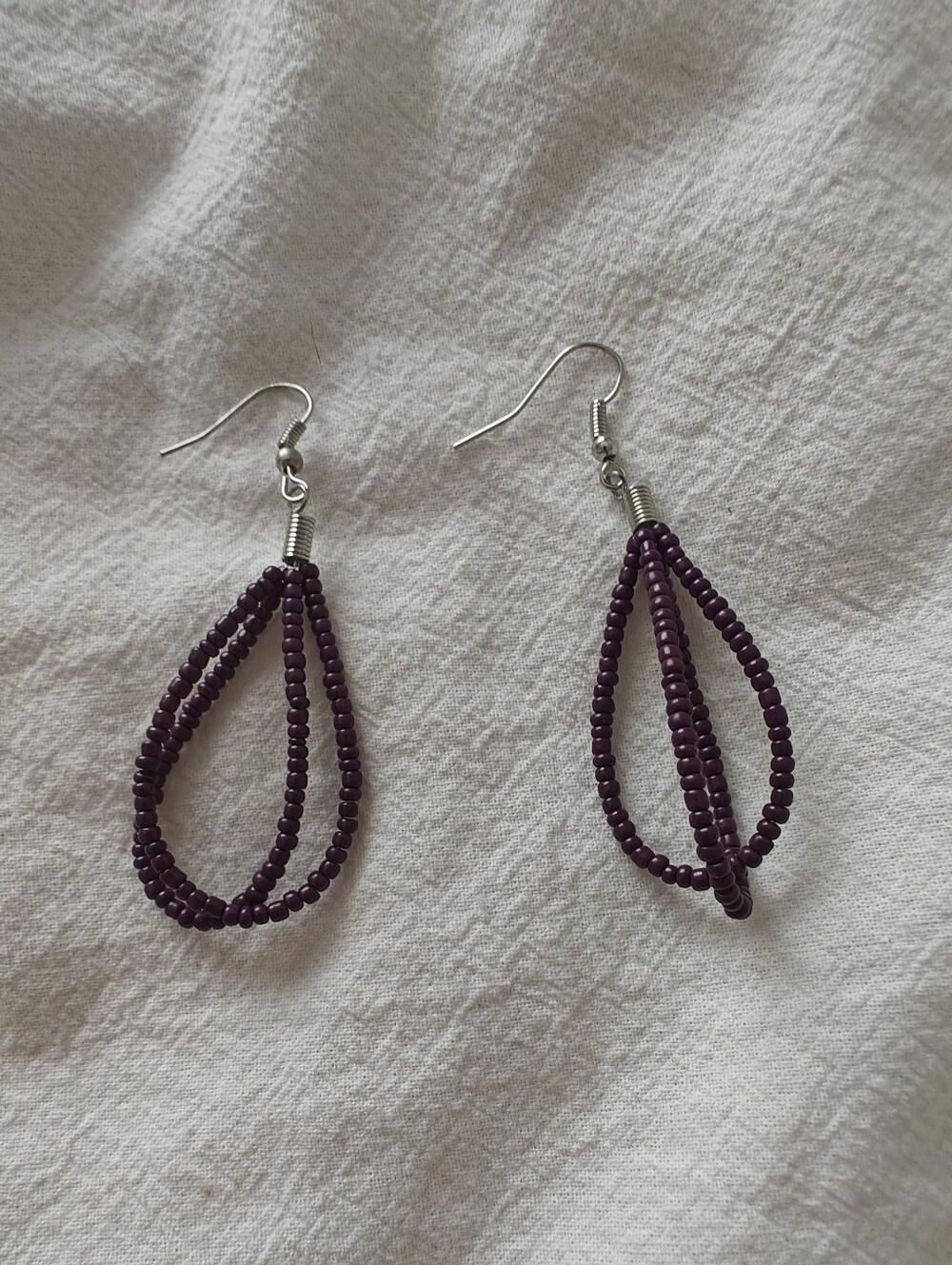Purple Beaded Teardrop Earrings NWOT - Great Gift 🎁